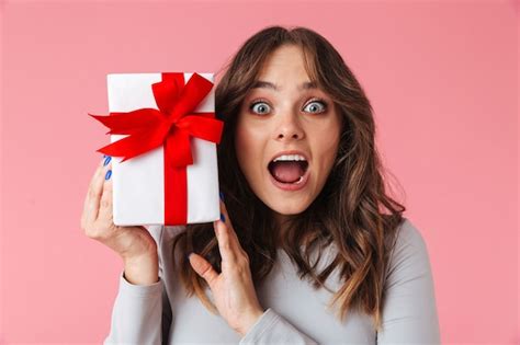 Ojol Receives Surprising Gifts and Pranks from Customers .